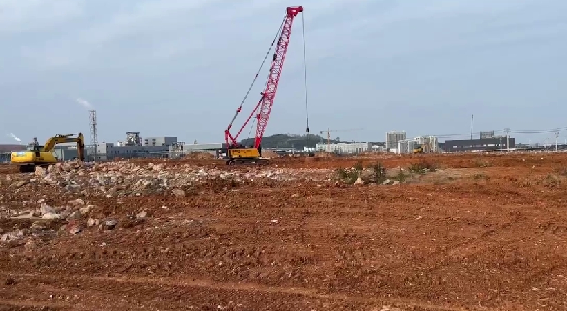 東盛云強夯公司承建宜昌新洋豐精致磷酸項目強夯地基工程（視頻）